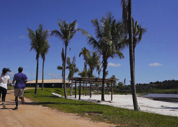 Por que só mudar de casa se você pode mudar de vida?